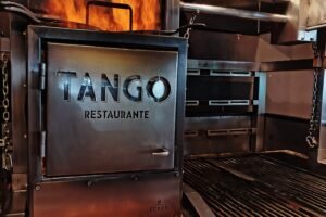 617783356_1323878656422960_4552249044410929278_n